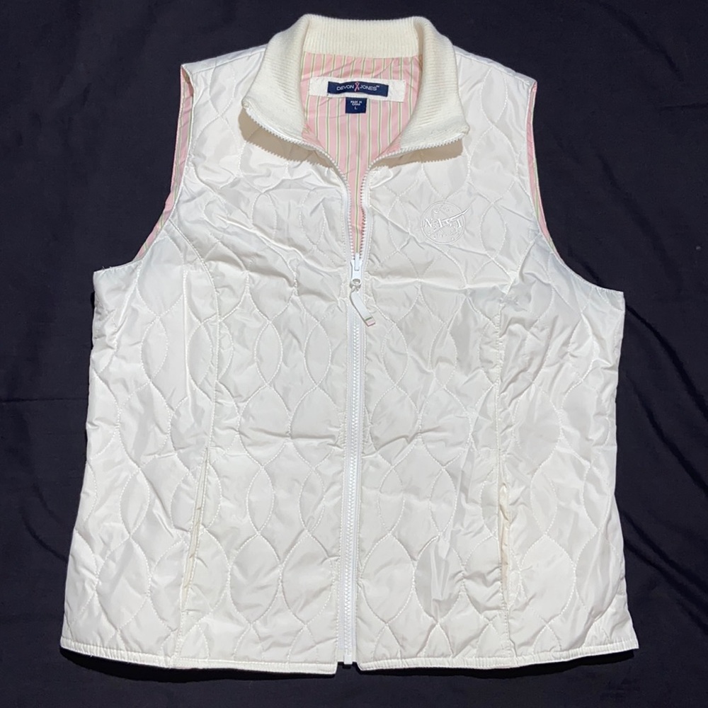 Devon Jones White Quilted Vest. Sz LG. With NASA Logo. Breast Cancer Awareness